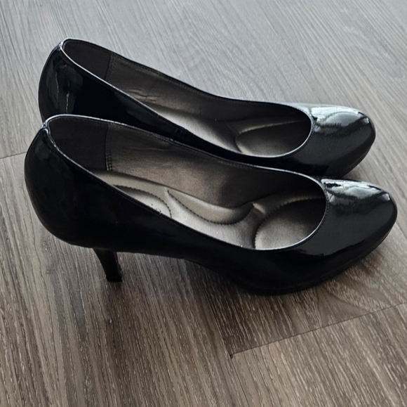 Kelly & Katie Shoes - Heel